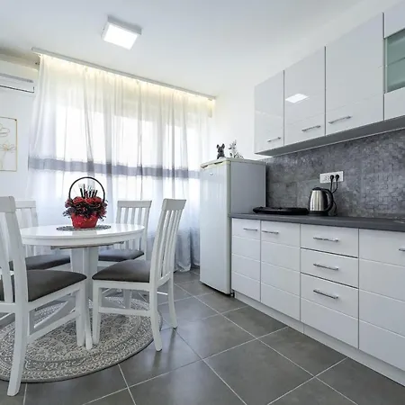 Clock Tower Lux Lägenhet