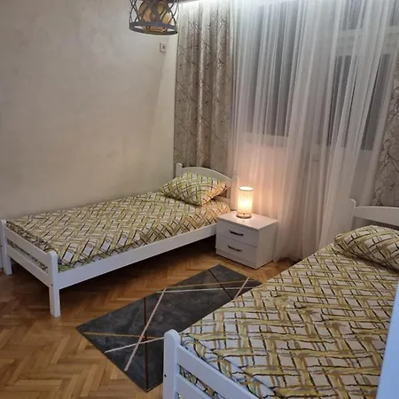 Clock Tower Lux Ποντγορίτσα