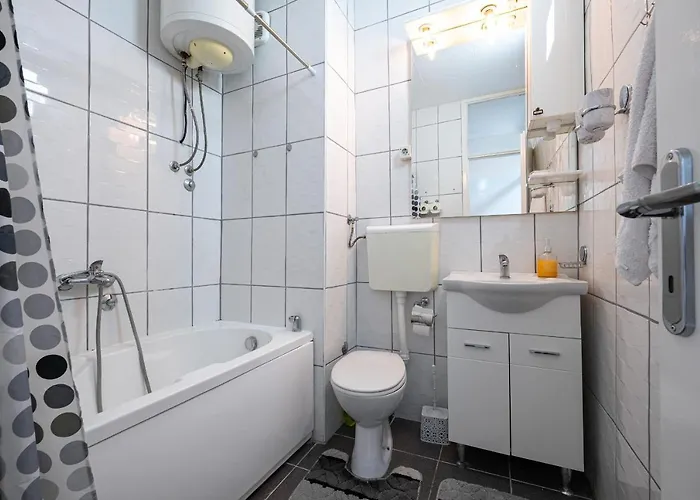 Daire Clock Tower Lux